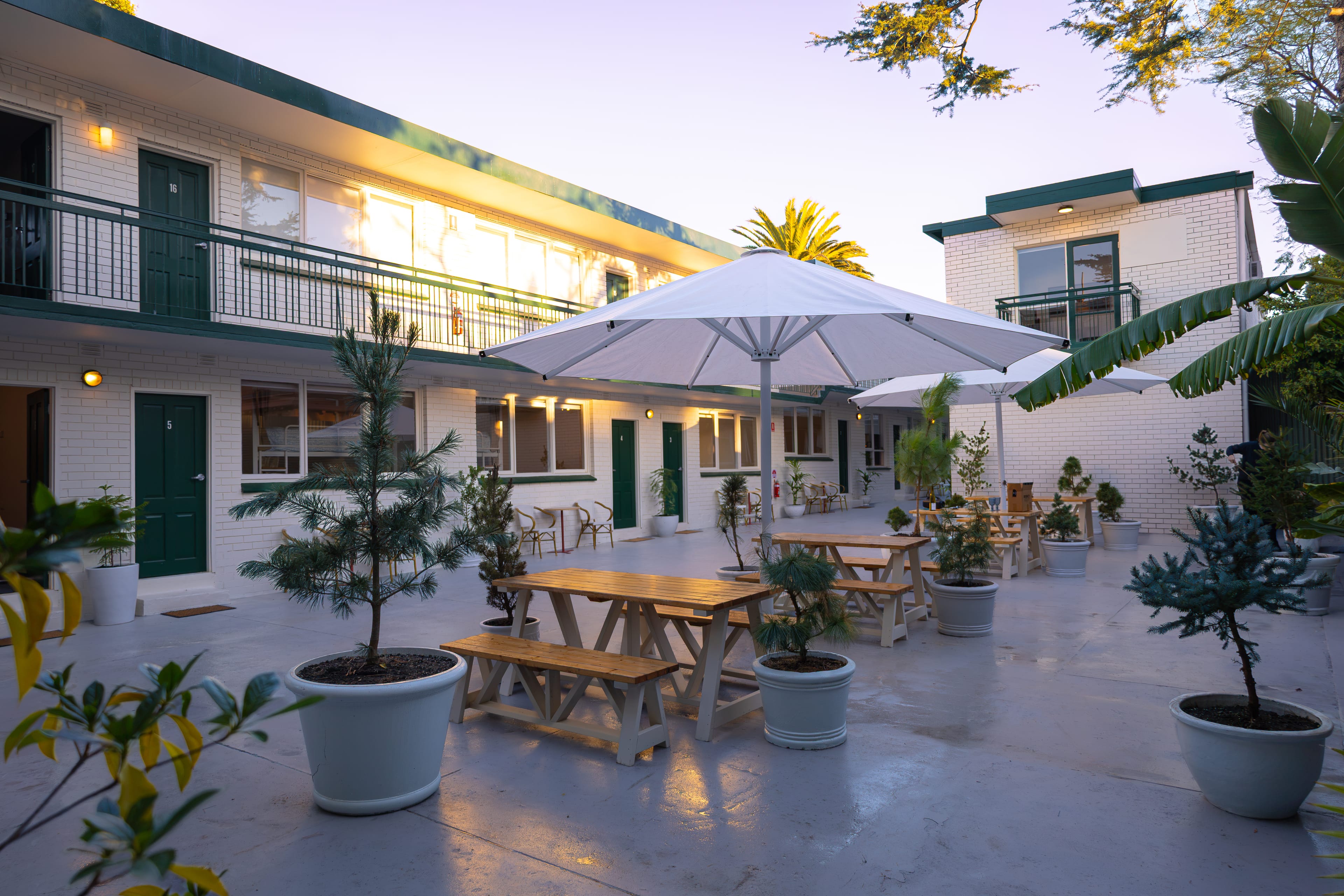 A Shared Space to Sit Back and Unwind