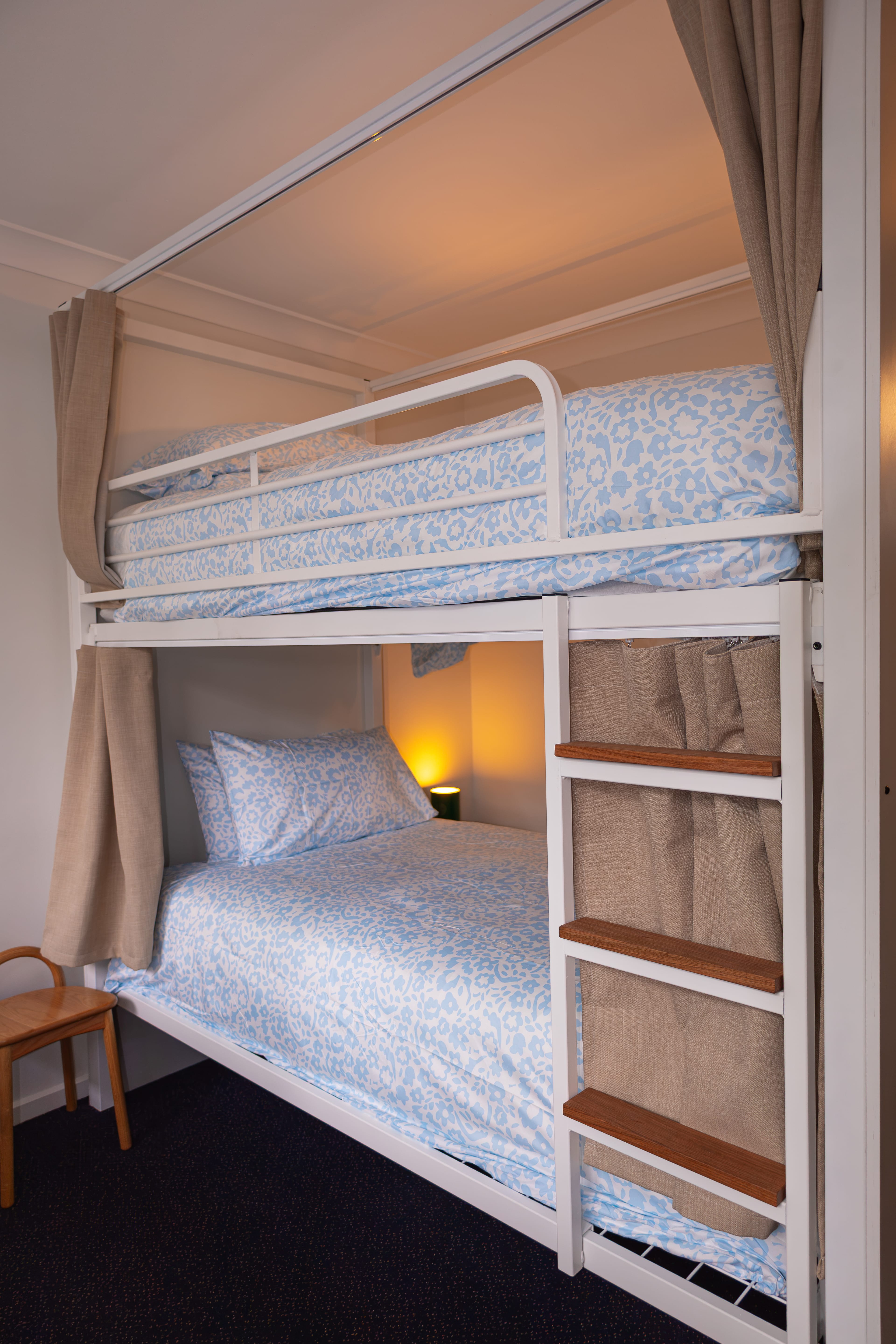 Settle Into A Confortable Bunk bed